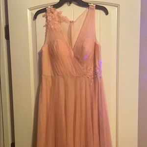 Designer: Jenny Yoo Collection 
Style: Emelie (Appliqué)
Fabric: Soft Tulle